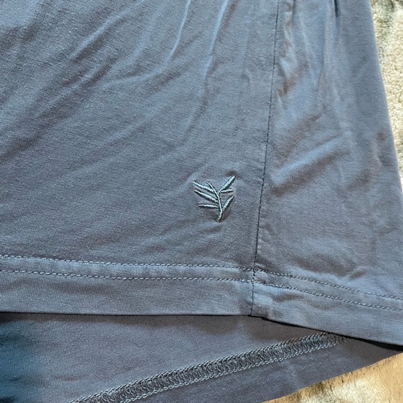 Cozy Earth Men’s Bamboo Shirt, Size Large, Dusty Blue - Picture 5 of 9